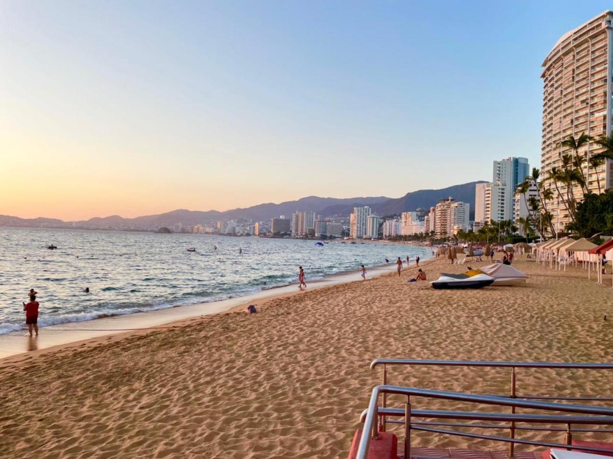 Sky Inn Acapulco Y Condominio Mediterrane ภายนอก รูปภาพ
