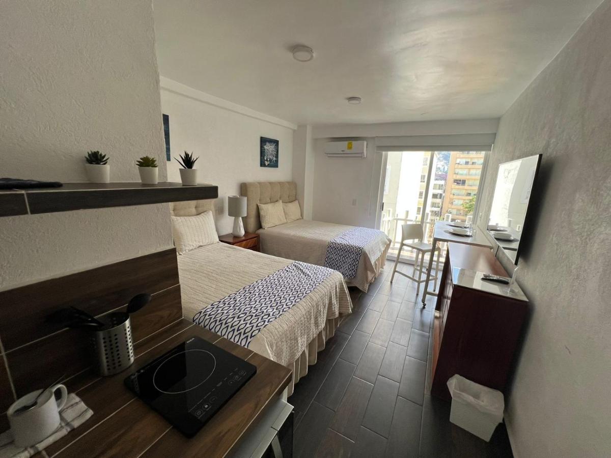 Sky Inn Acapulco Y Condominio Mediterrane ภายนอก รูปภาพ