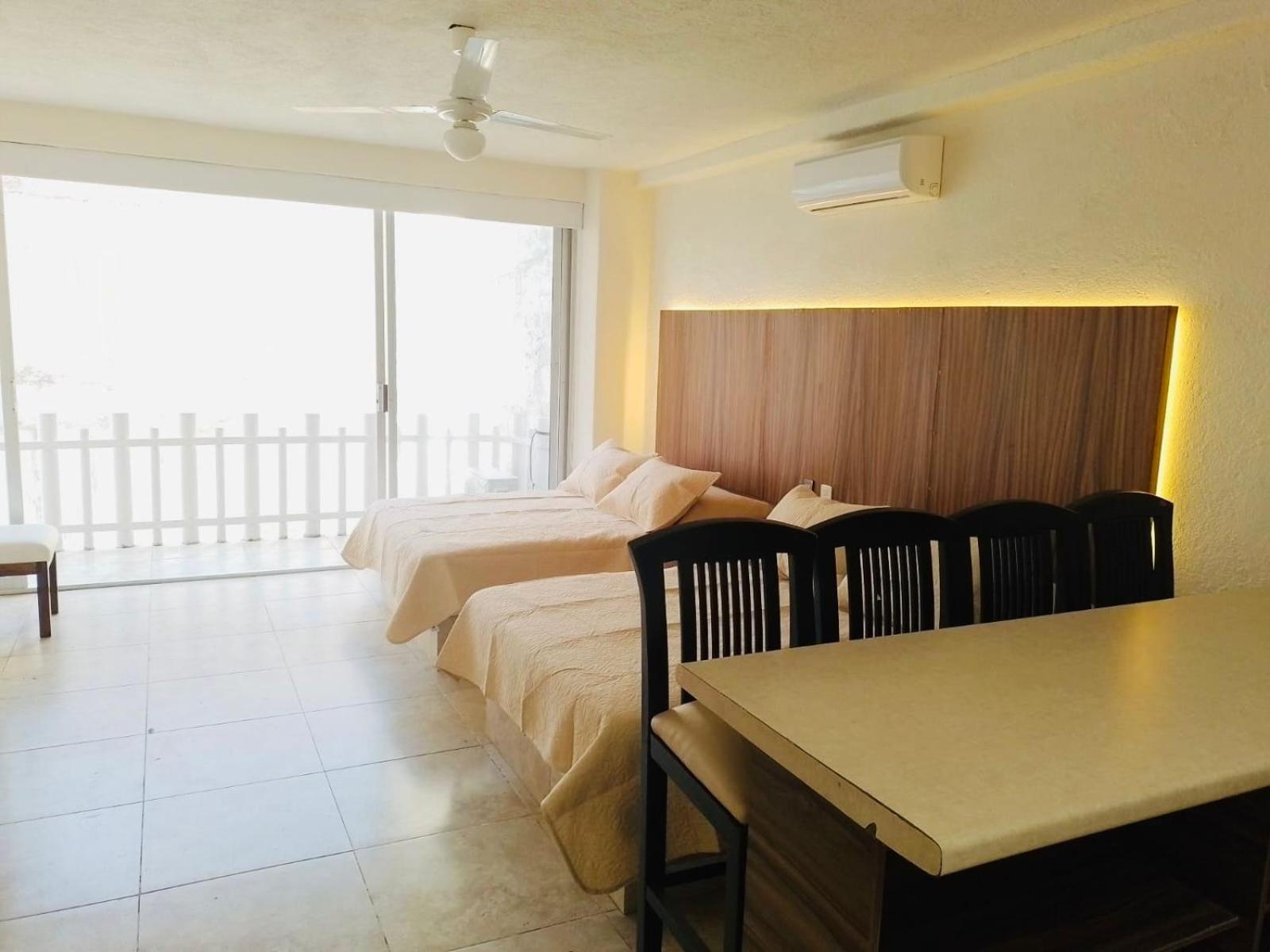 Sky Inn Acapulco Y Condominio Mediterrane ภายนอก รูปภาพ